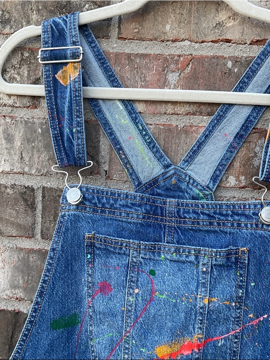 Take 50% OFF- No Boundaries Paint-Splattered Denim Overall Shorts - Blue, Size-M - Picture 6 of 10